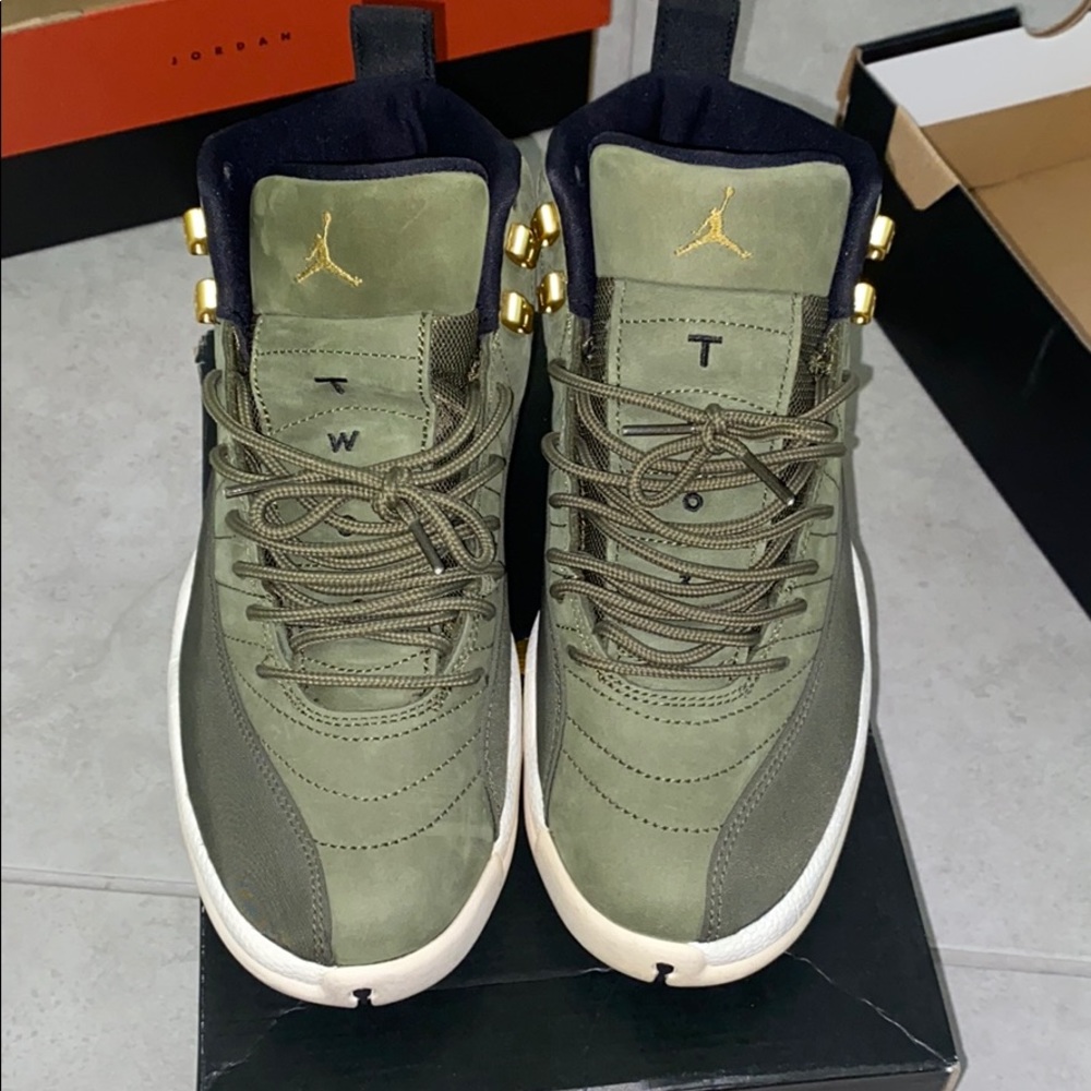 jordan green cp3 12